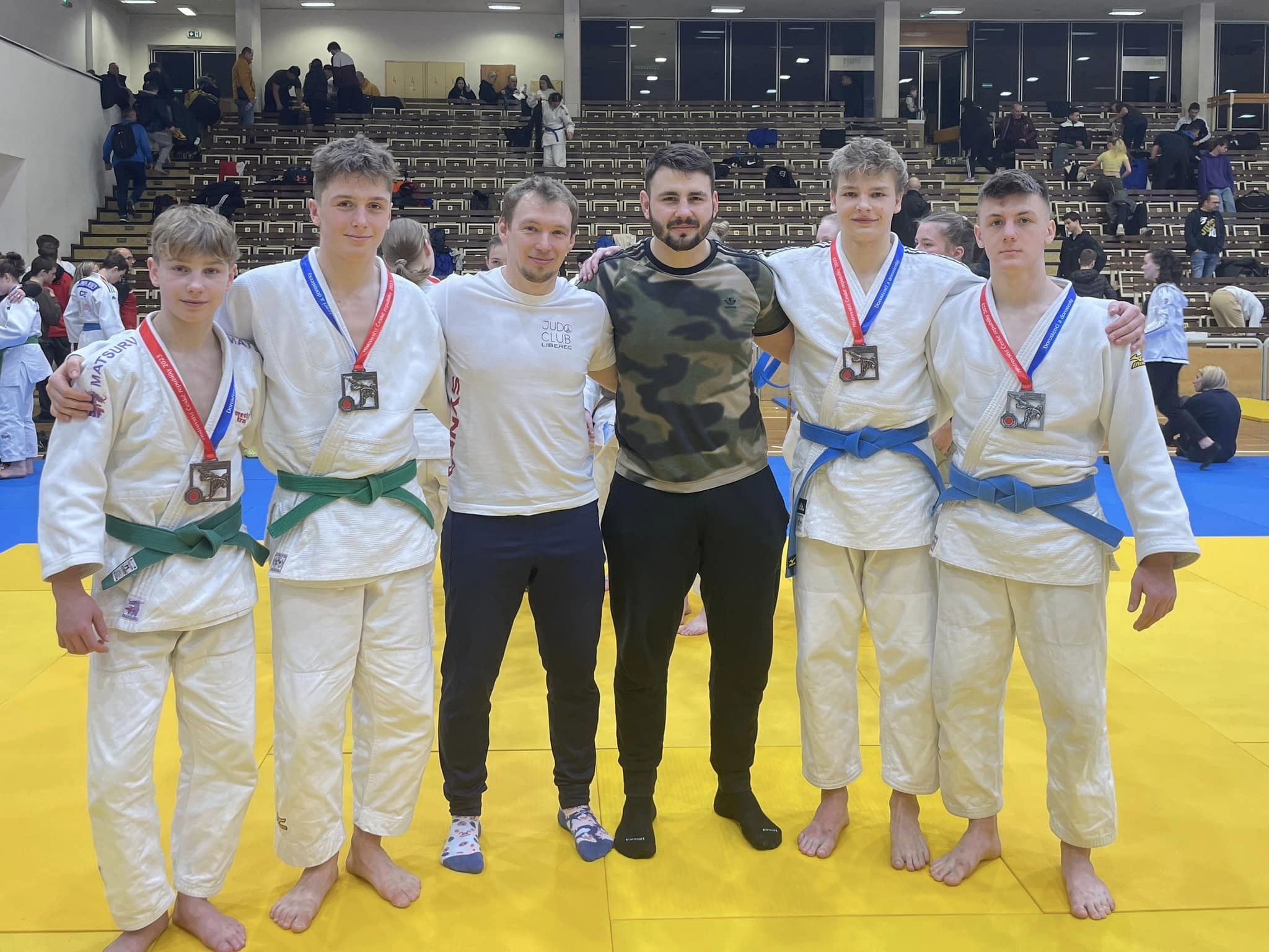 JudoClub veze z Mistrovství ČR dorostu 4 medaile